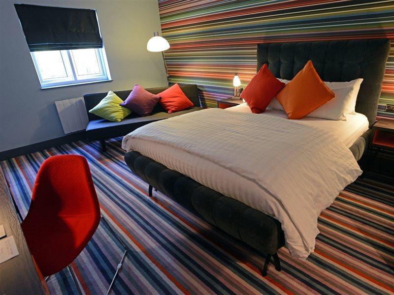 วิลเลจ โฮเต็ล โคเวนทรี Hotel ภายนอก รูปภาพ