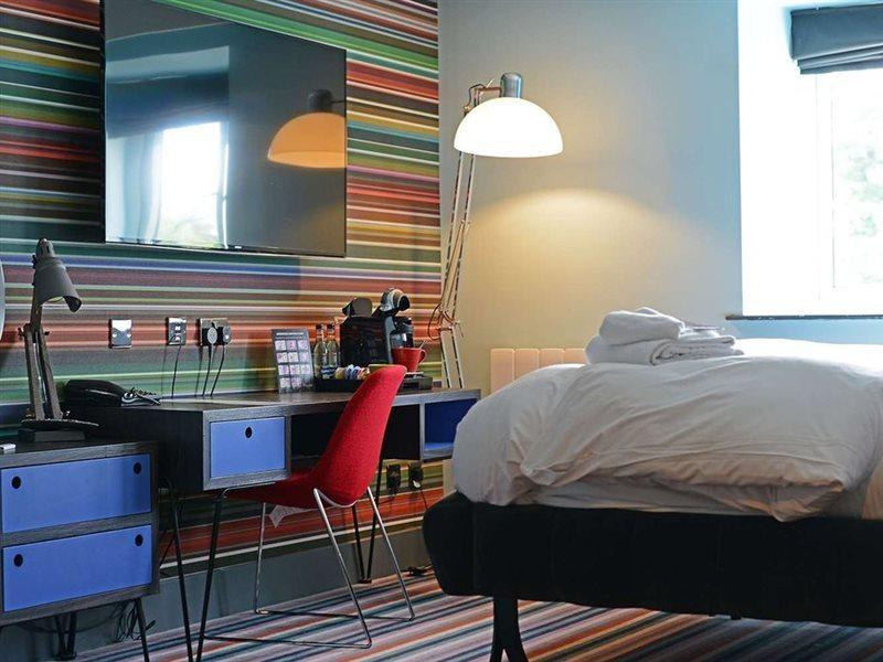 วิลเลจ โฮเต็ล โคเวนทรี Hotel ภายนอก รูปภาพ