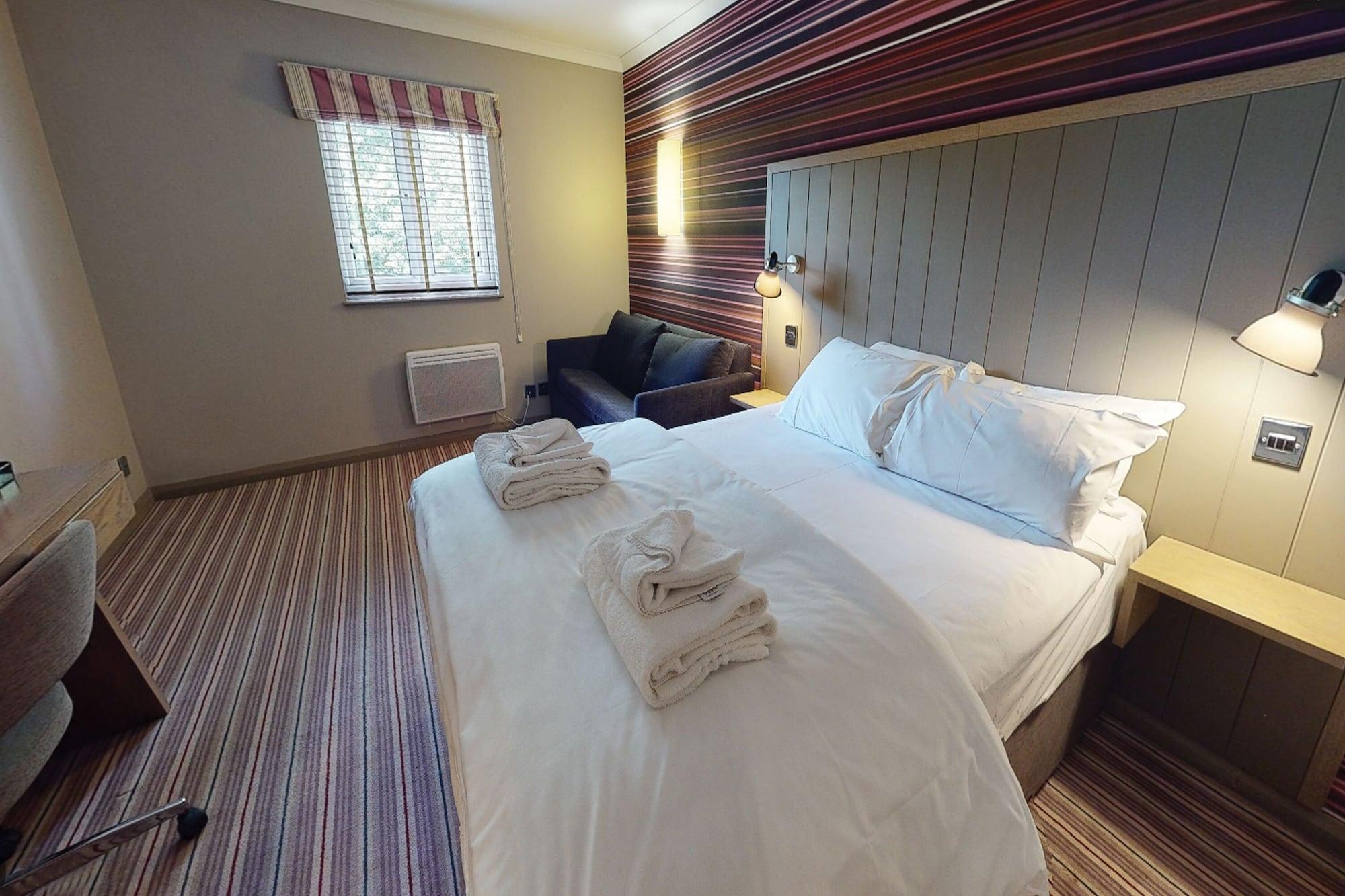 วิลเลจ โฮเต็ล โคเวนทรี Hotel ภายนอก รูปภาพ