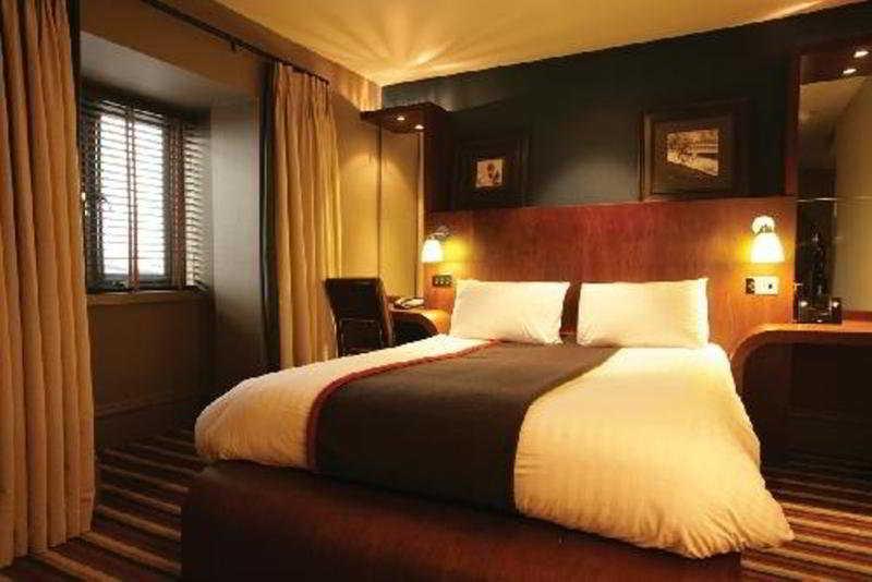 วิลเลจ โฮเต็ล โคเวนทรี Hotel ภายนอก รูปภาพ